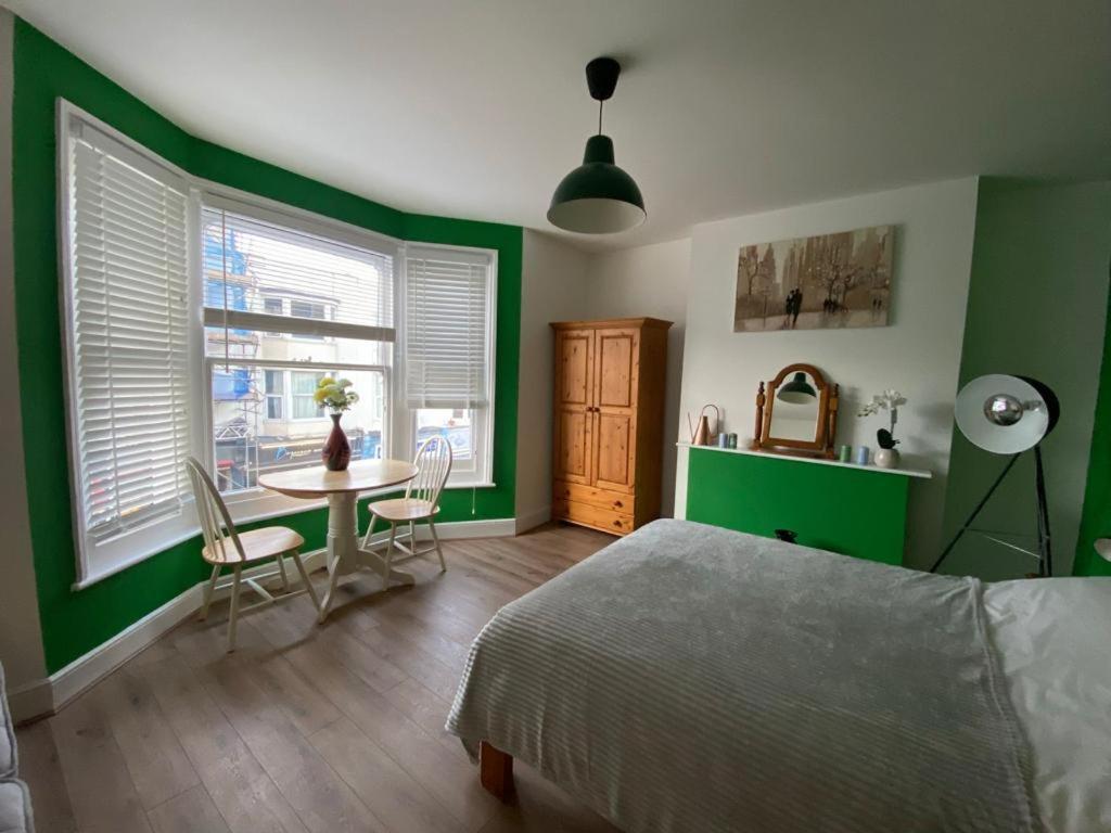 برايتون Mania Apartments المظهر الخارجي الصورة